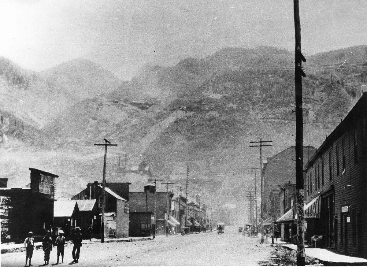 Aspen Historic photo back of Wheeler building in view